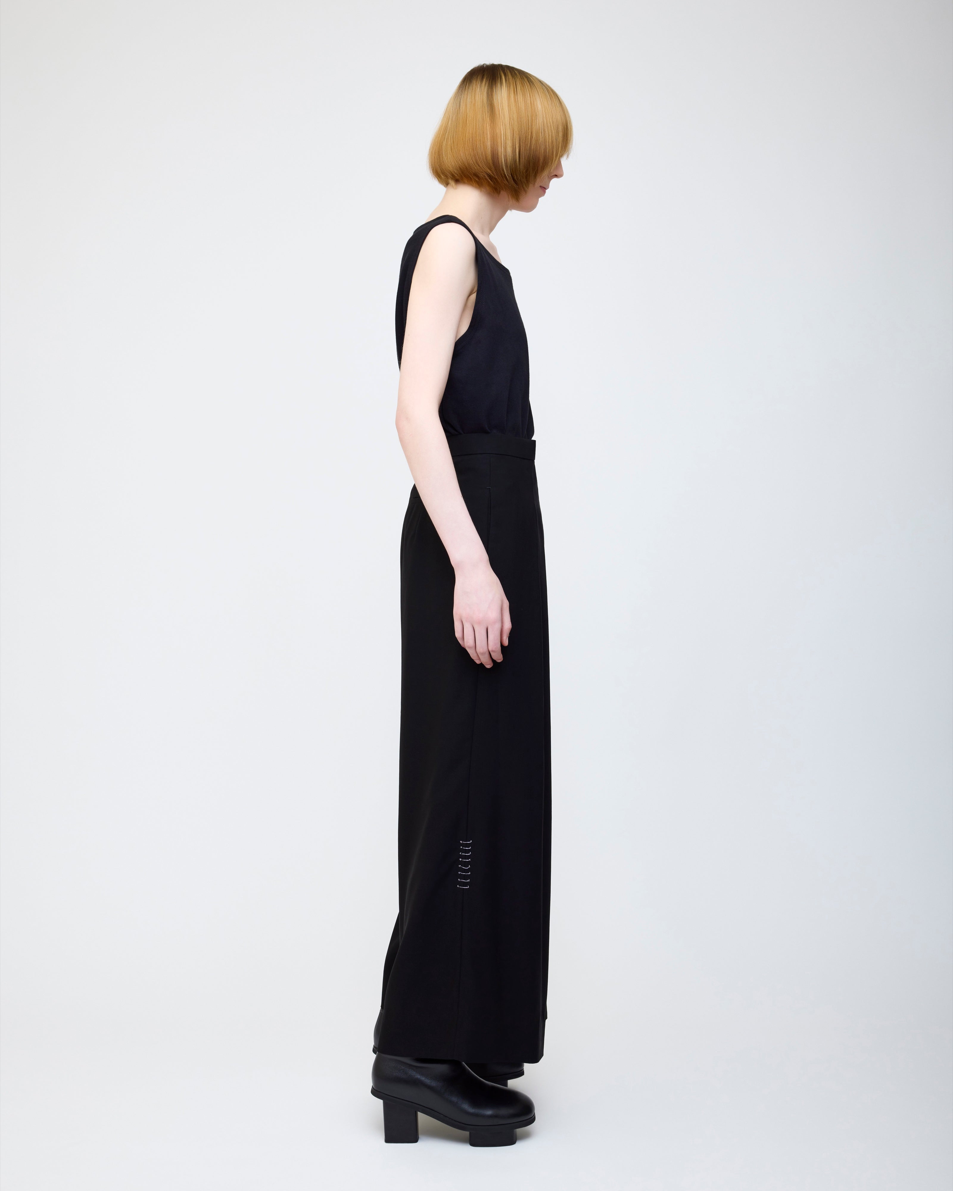 Wool rap pants