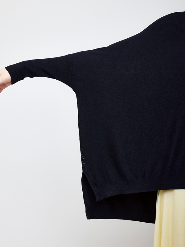 Kimono sleeve knit -Black-