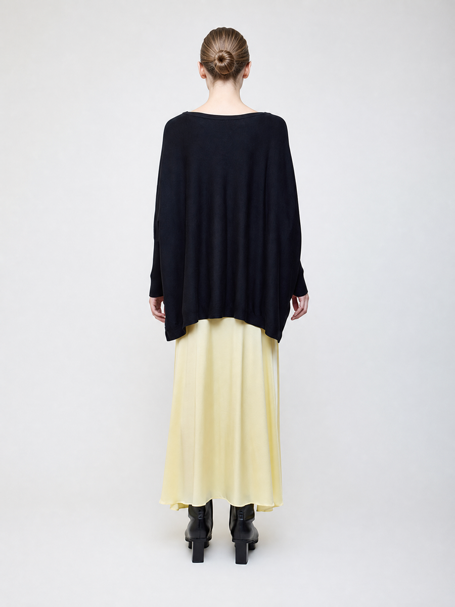 Kimono sleeve knit -Black-